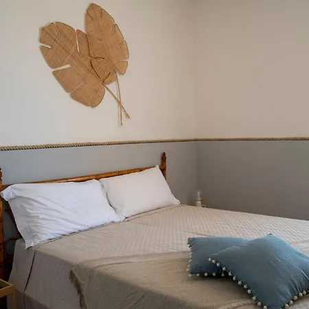 アパート Holiday