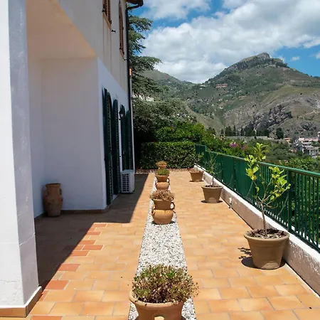 Holiday タオルミーナ