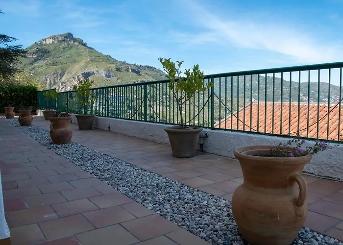 Holiday Apartment *